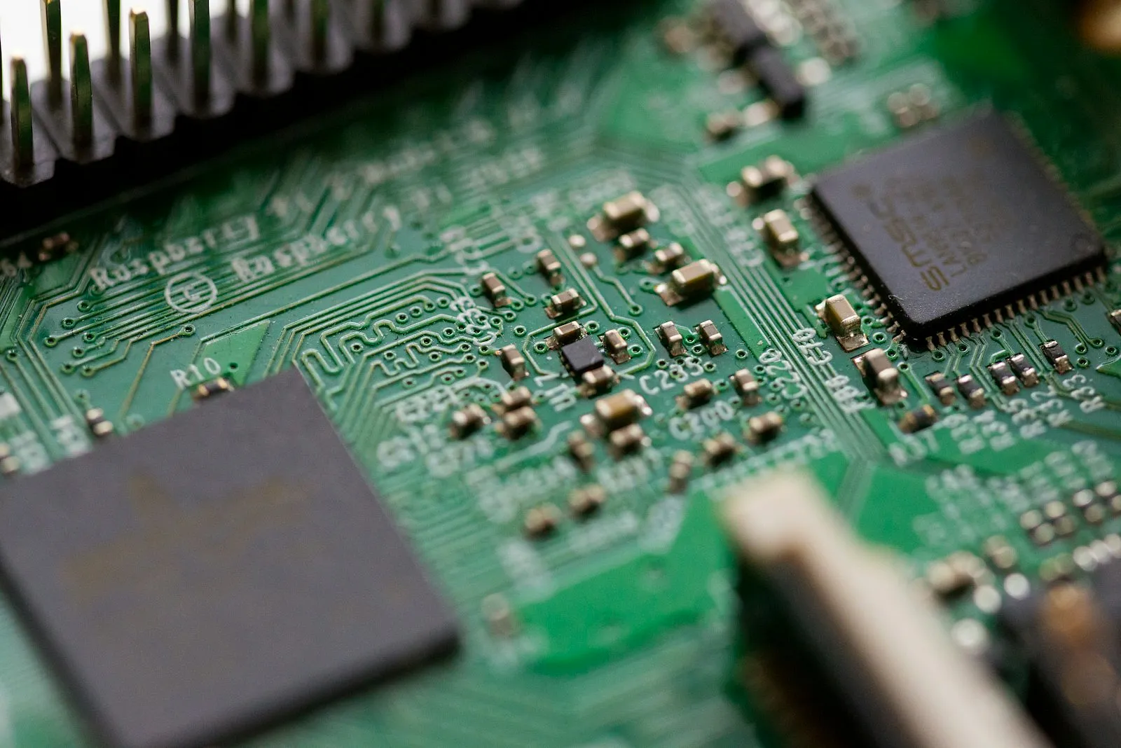 AI-Chip als Symbol für moderne KI-Lösungen